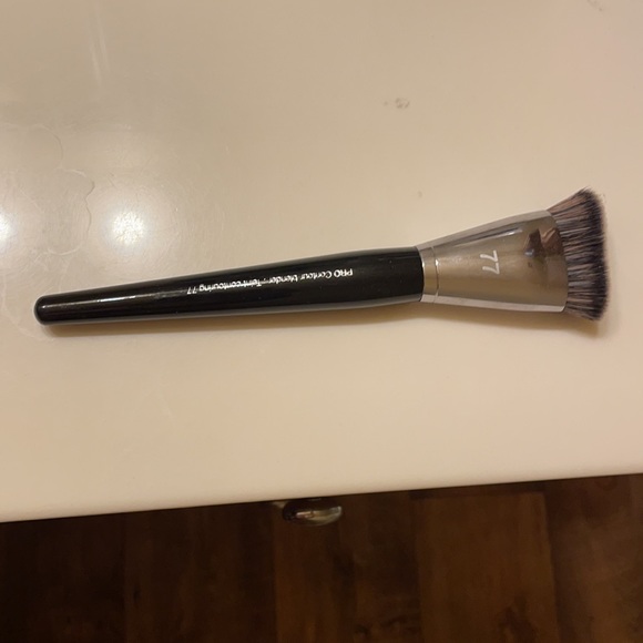 Brand new Sephora #77 Brush - Picture 2 of 4